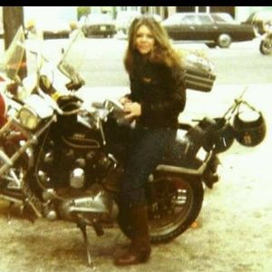 Meet your Posher, Robin